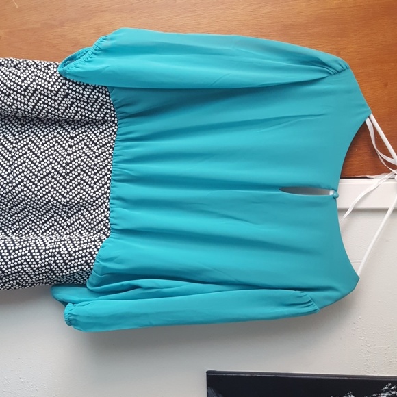 Dress - Picture 3 of 5